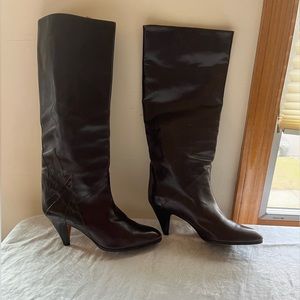 Brown leather women boot. Size 8.5